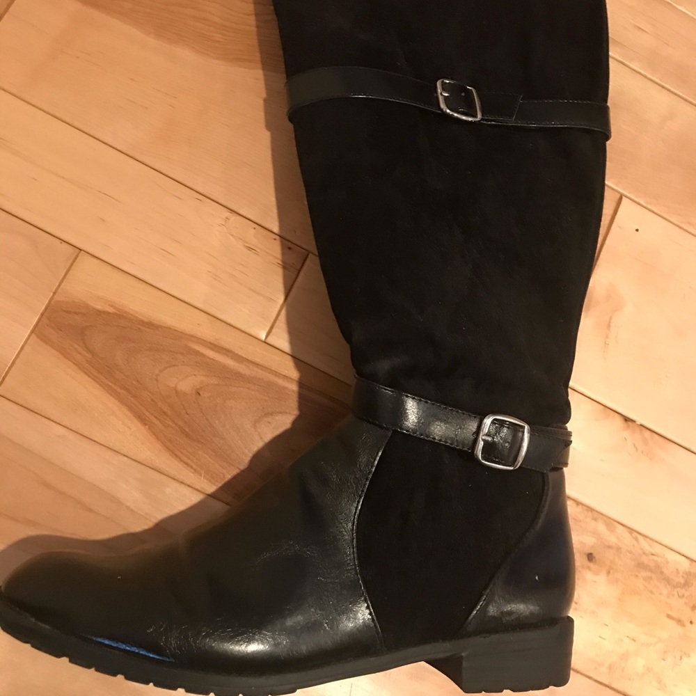 Women’s tall riding boots size 8